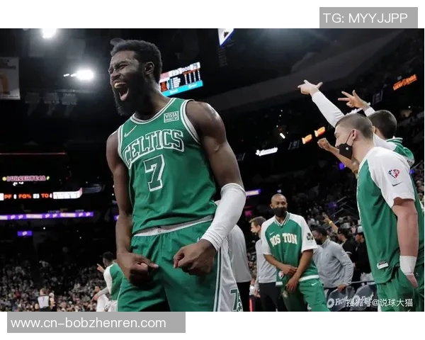 老鹰与凯尔特人激战正酣精彩直播全程回顾与分析 老鹰与凯尔特人激战正酣精彩直播全程回顾与分析